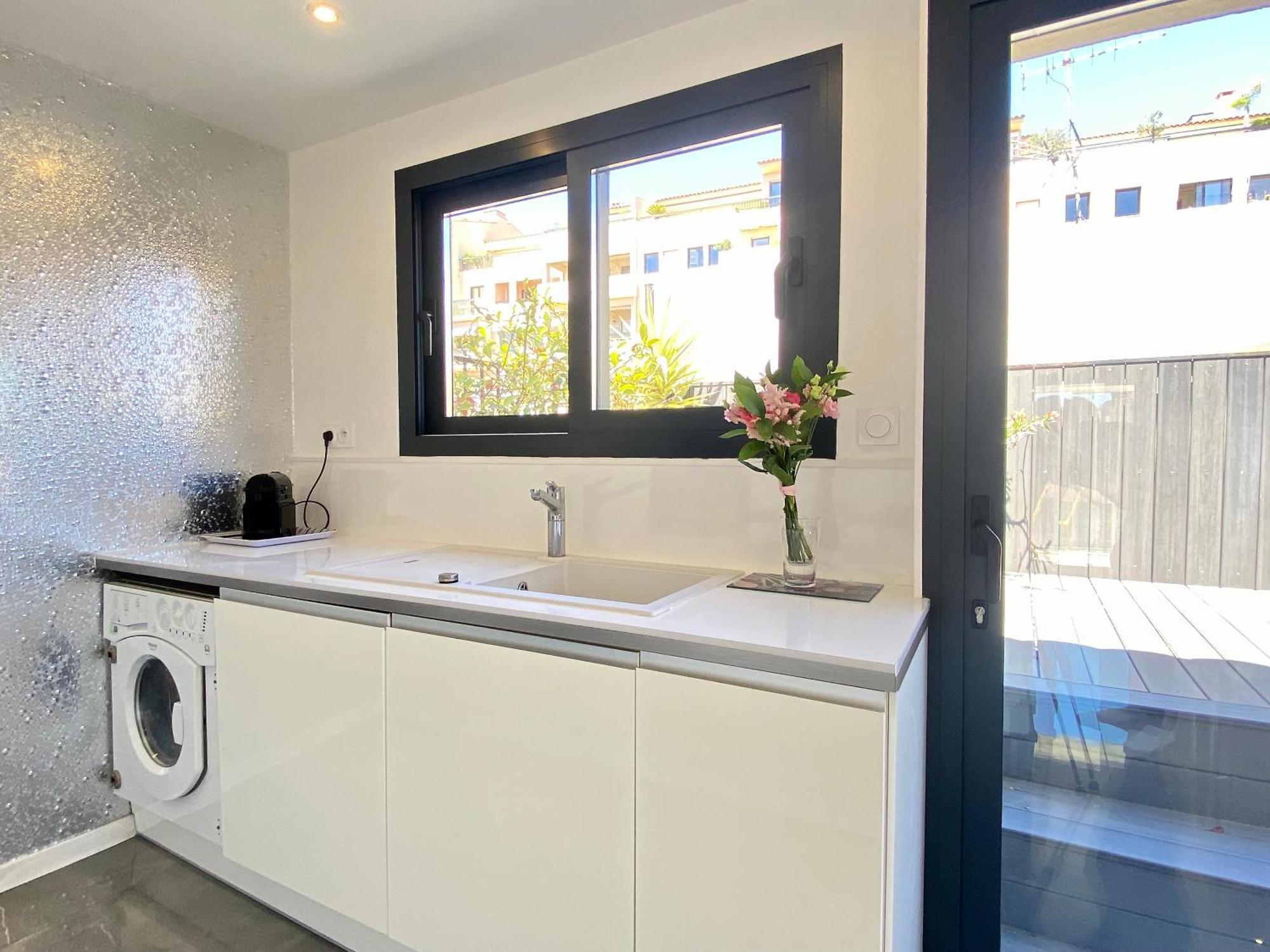 Luxury "Les Toits Du Soleil" - Magnifique Appartement Avec Terrasses Et Jacuzzi - Centre De Cannes - By Scls Locations Eksteriør bilde