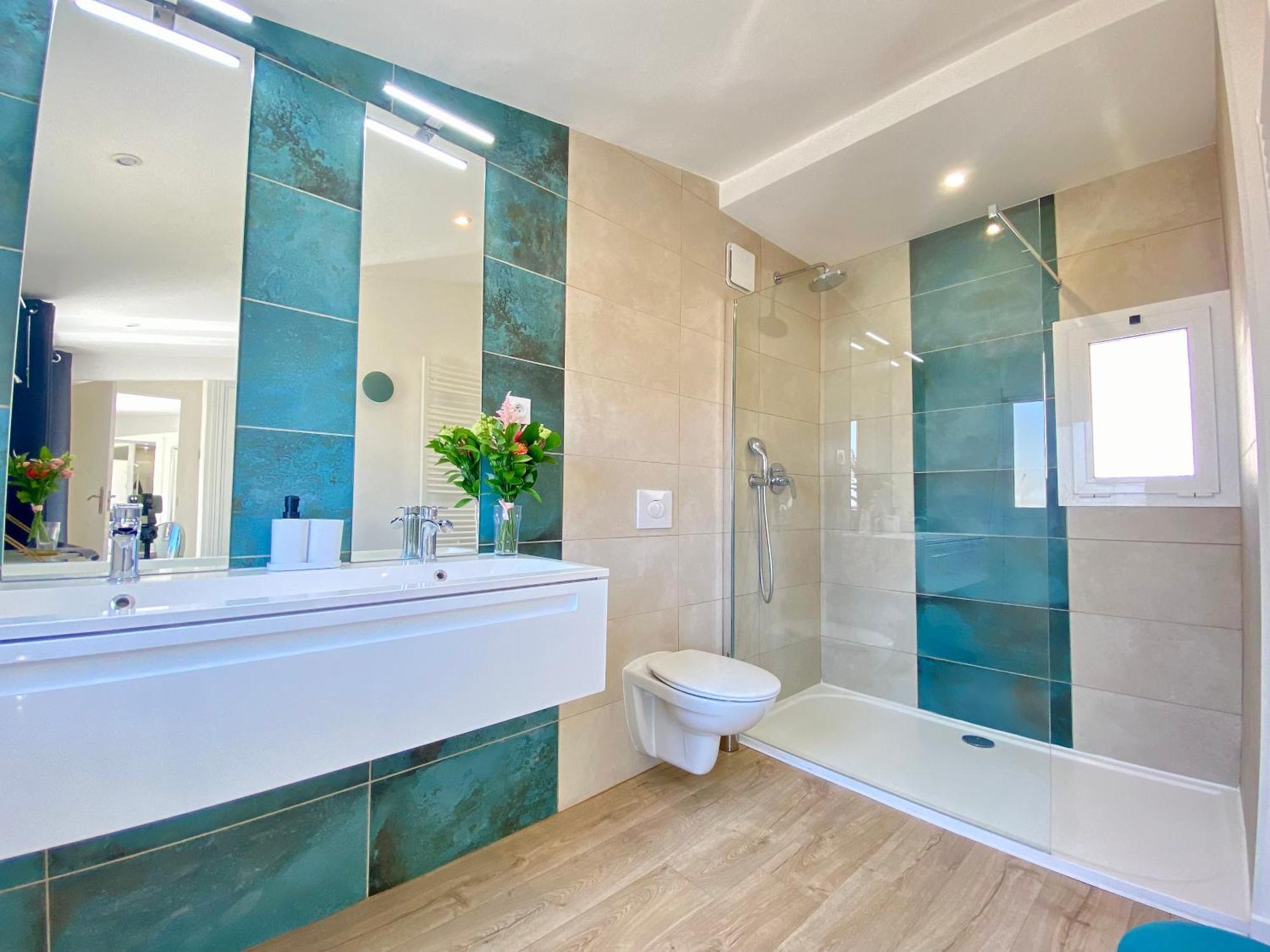 Luxury "Les Toits Du Soleil" - Magnifique Appartement Avec Terrasses Et Jacuzzi - Centre De Cannes - By Scls Locations Eksteriør bilde