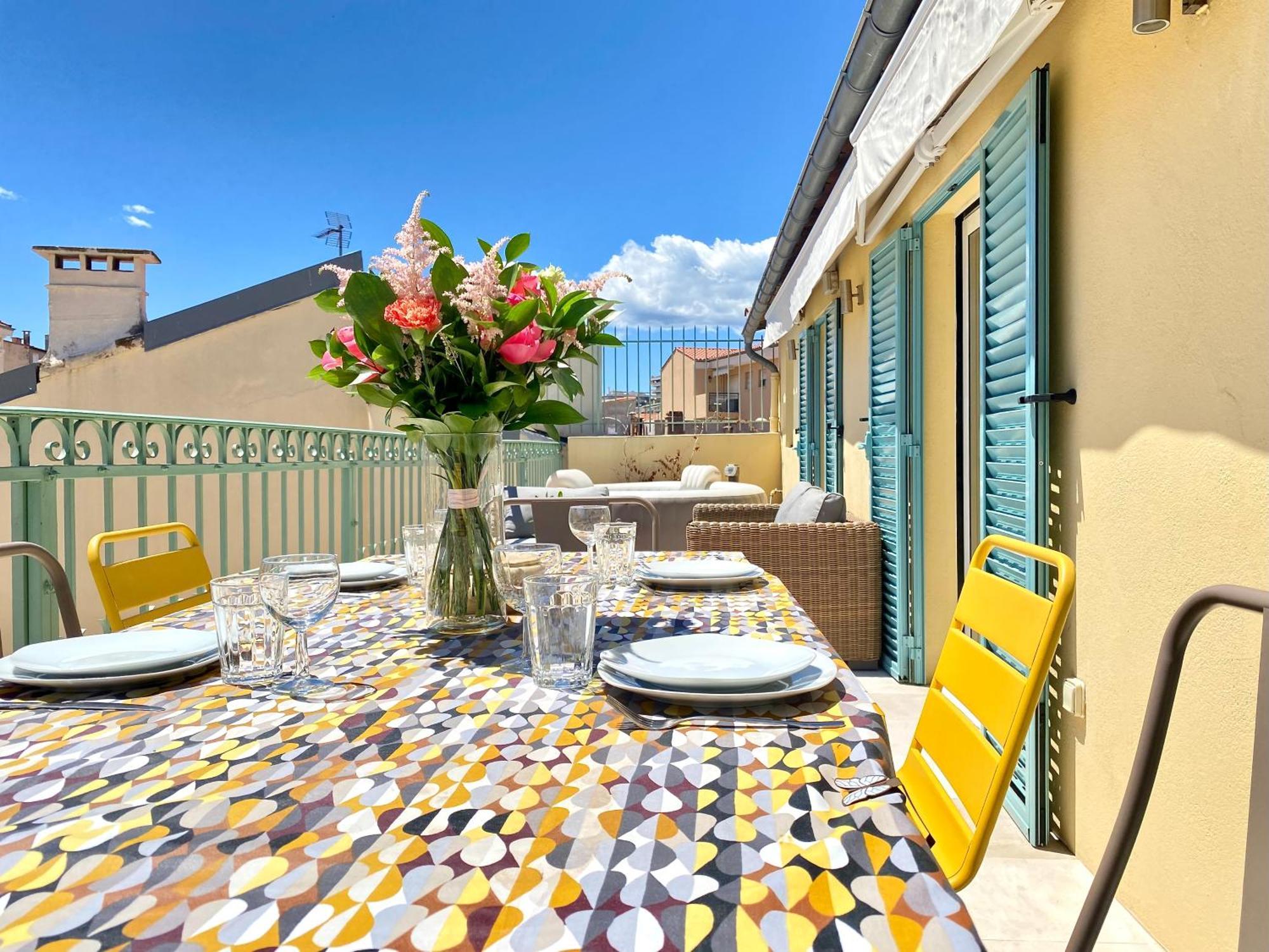 Luxury "Les Toits Du Soleil" - Magnifique Appartement Avec Terrasses Et Jacuzzi - Centre De Cannes - By Scls Locations Eksteriør bilde